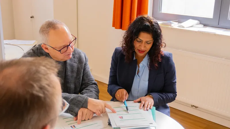 Ratgeber: Kosten ausländischer Pflegekräfte für Kliniken und Pflegeheime